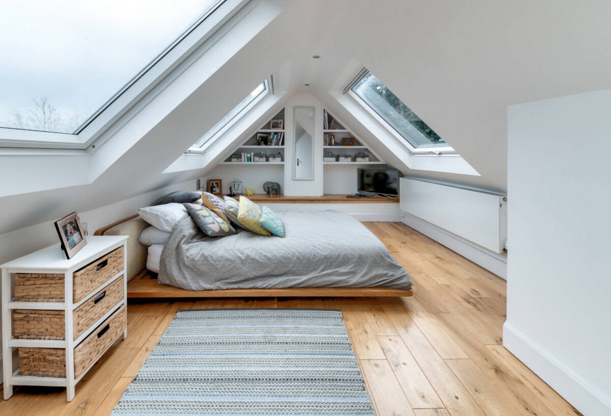 Дизайн спальни на мансарде: 85 фото-идей