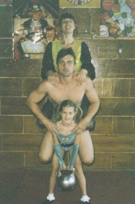 Спорт, девочка, гири 