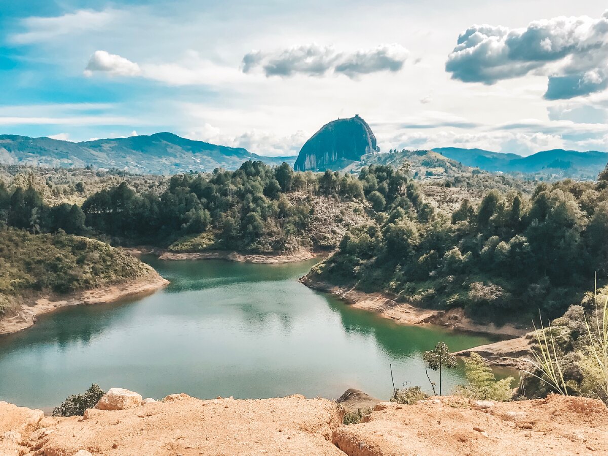 Камень El Peñón de Guatapé, Колумбия