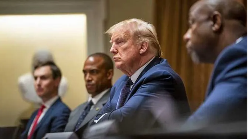 
Tổng thống Mỹ Donald Trump tại cuộc họp ở Phòng Nội các tại Nhà Trắng. Ảnh: AFP