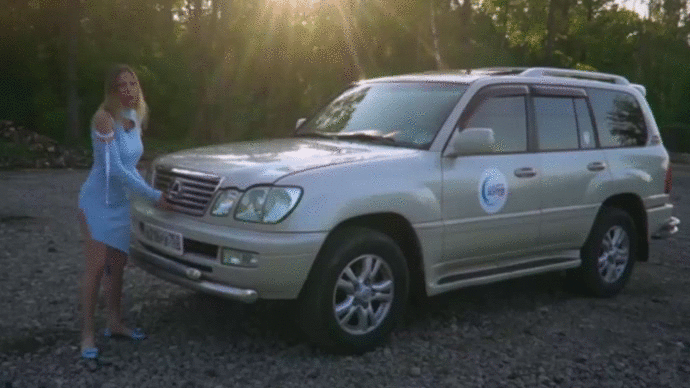 Под капотом Lexus LX470