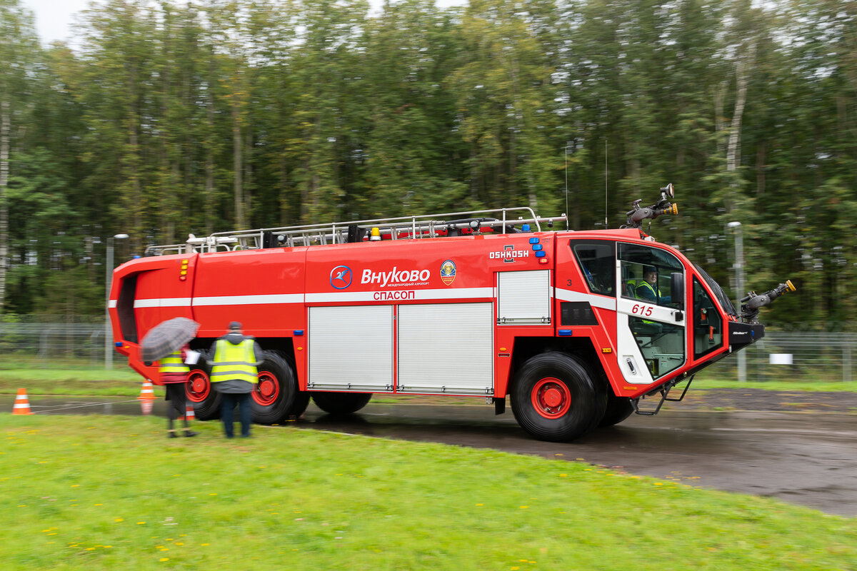 Rosenbauer Panther в Шереметьево