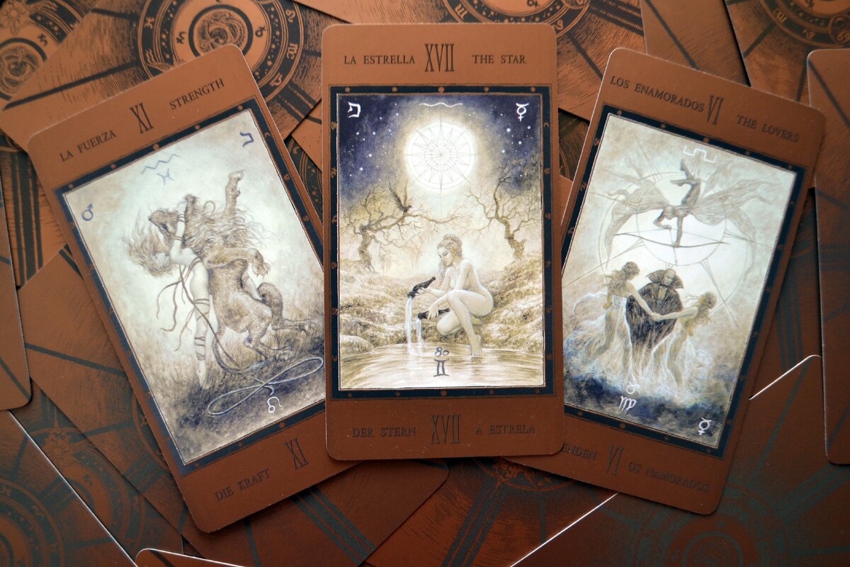 Если вы хотите научиться управлять своей жизнью и отношениями через магию Таро, я приглашаю вас на курс медитаций с 9 декабря - подробности есть в комментариях к статье