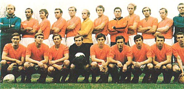 Заря Ворошиловград - неожиданный чемпион СССР 1972 года.