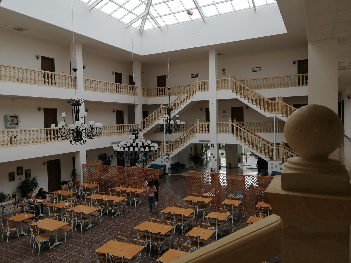 Отель  Lusette (Лдзаа, Абхазия). Фото Светы Давыдовой