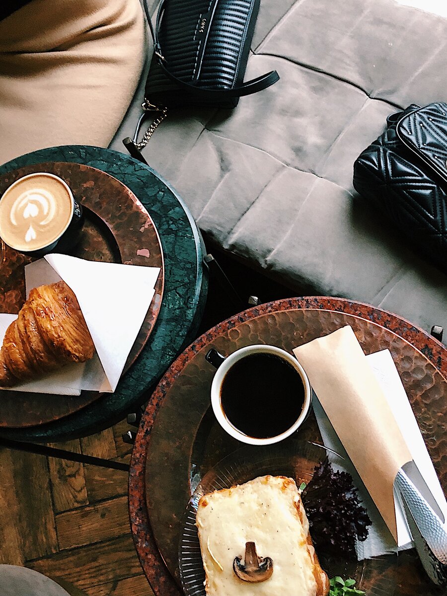 Вся еда красивая и аппетитная, поэтому не устояла и устроила ей фотосессию;))))