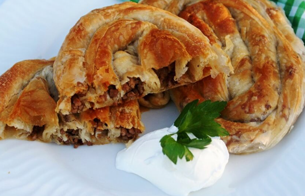 Бурек с мясом турецкий