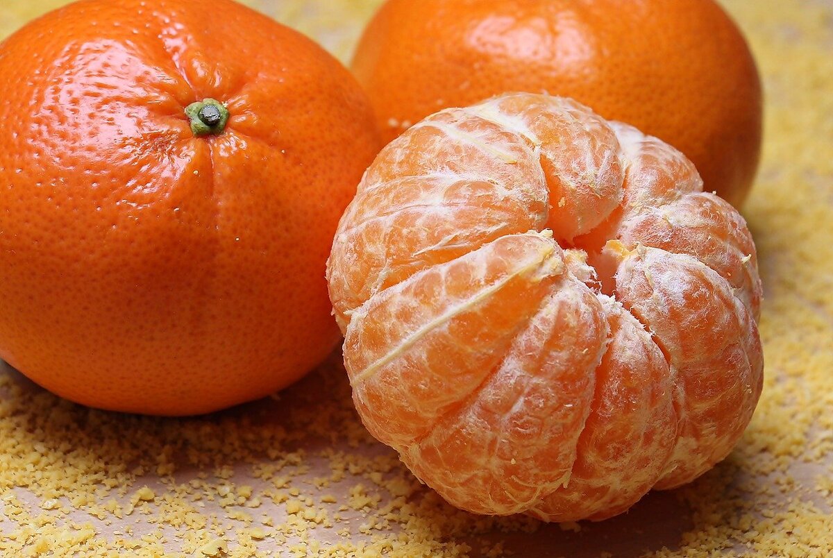 Что полезнее: апельсин или мандарин