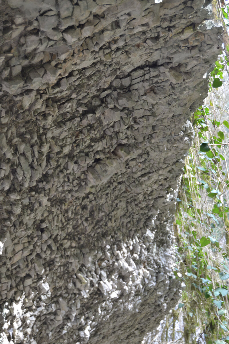 Камни как будто вывернули наизнанку

