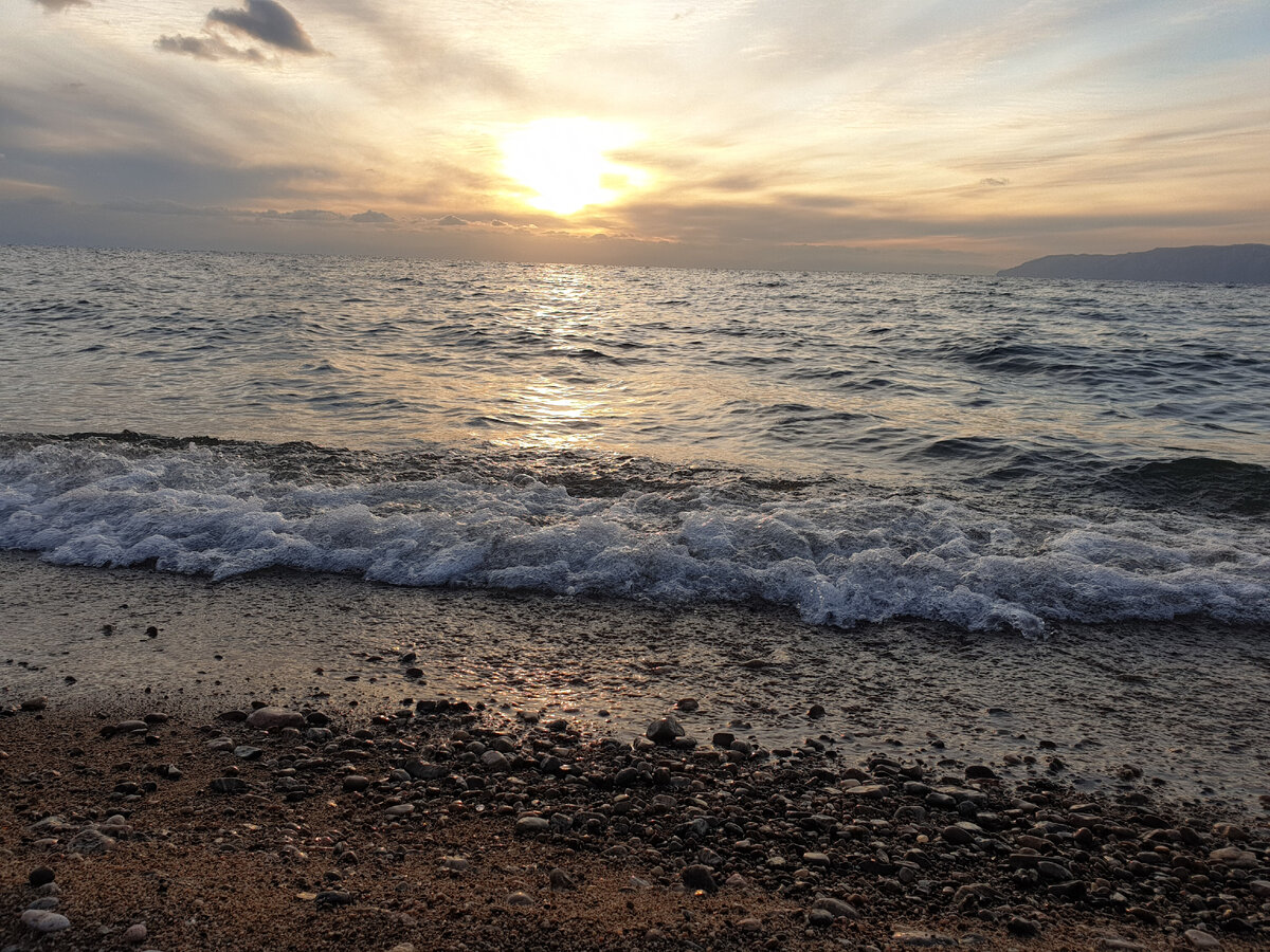 Закат на Байкале