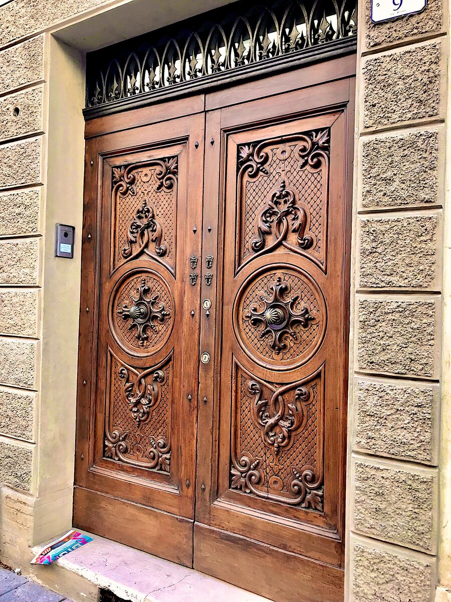 Фото из личного архива. Сделано на одной из улиц города Реджио Эмилия (Италия) 