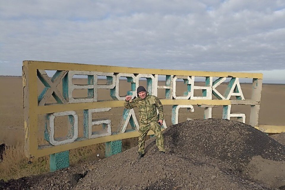     Музыкант возит гуманитарную помощь на Донбасс. Фото: Александр Ванюшкин