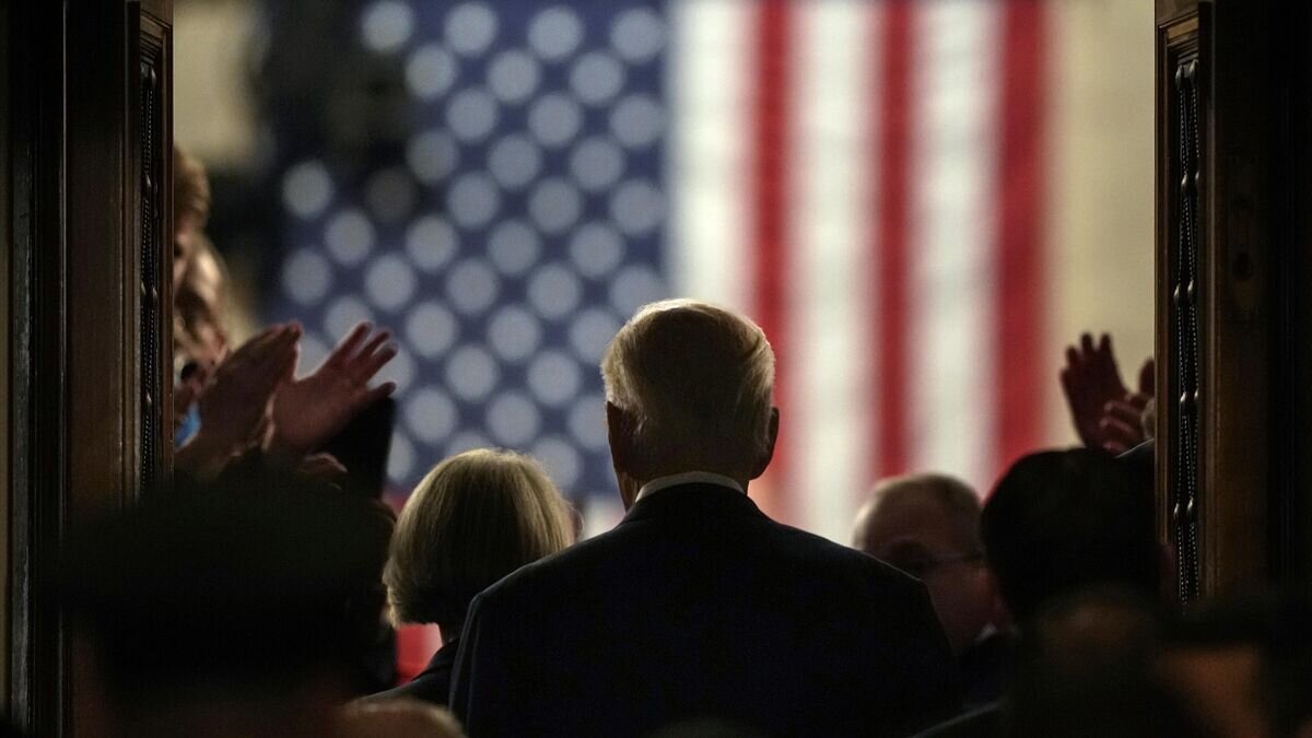    Президент США Джо Байден во время ежегодного обращения к конгрессу© AP Photo / Carolyn Kaster