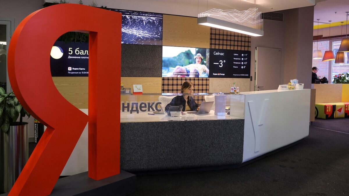    Фото: Evgenia Novozhenina/Reuters Август Макаров