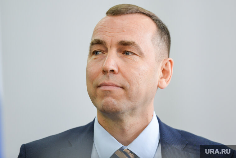    Шумков заявил, что удалось сократить 11 тысяч курганских чиновников