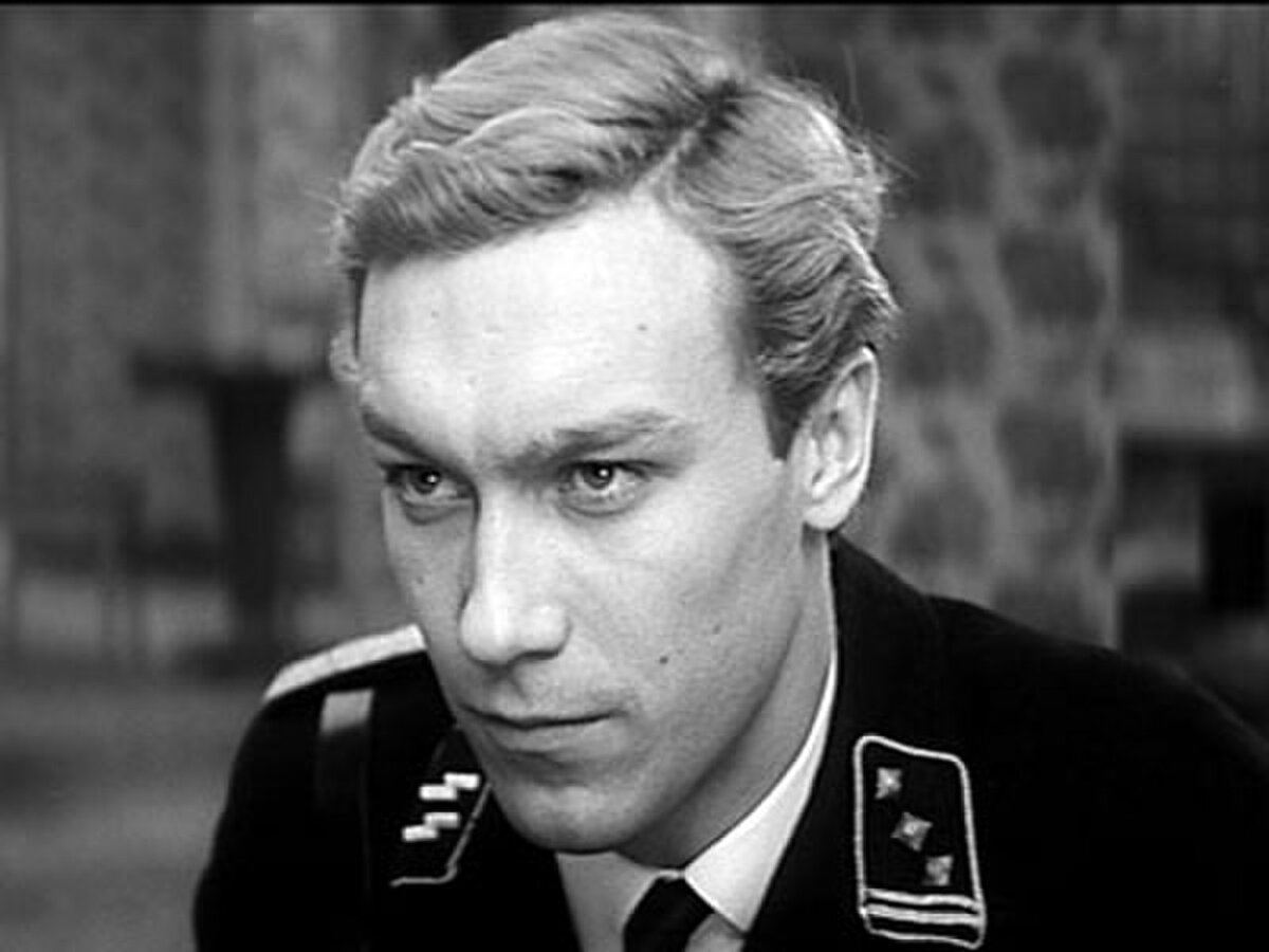   Олег Янковский. Кадр из фильма «Щит и меч» Марина Опарина