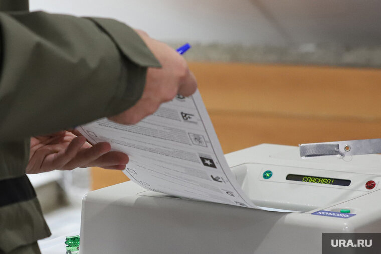    Свердловские депутаты одобрили схему «25 на 10» на выборах в Екатеринбурге