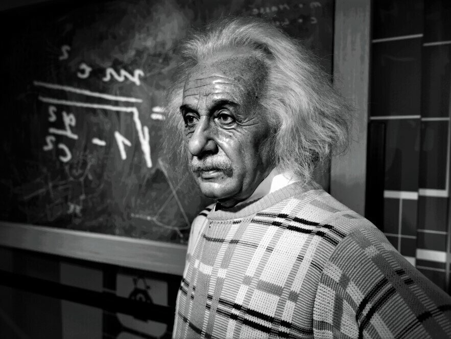 Источник изображения: https://iohotnik.ru/interesnye-fakty/232904-enstejn.html