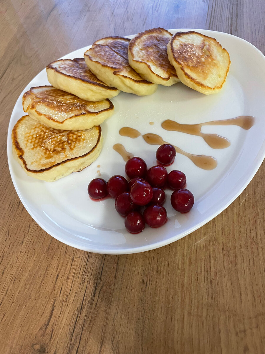 Пышные оладьи 🥞 Пошаговый рецепт | Встречаемся за столом 👩‍🍳 | Дзен