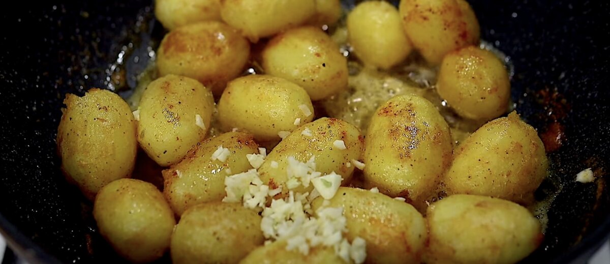 «Настолько вкусной картошки я ещё никогда не пробовала»: лёгкий ужин из простых продуктов (Делюсь рецептом)