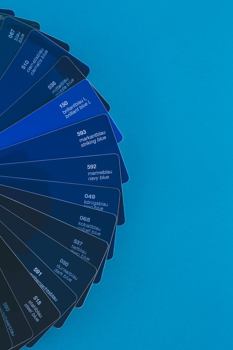 Палитра синих цветов.