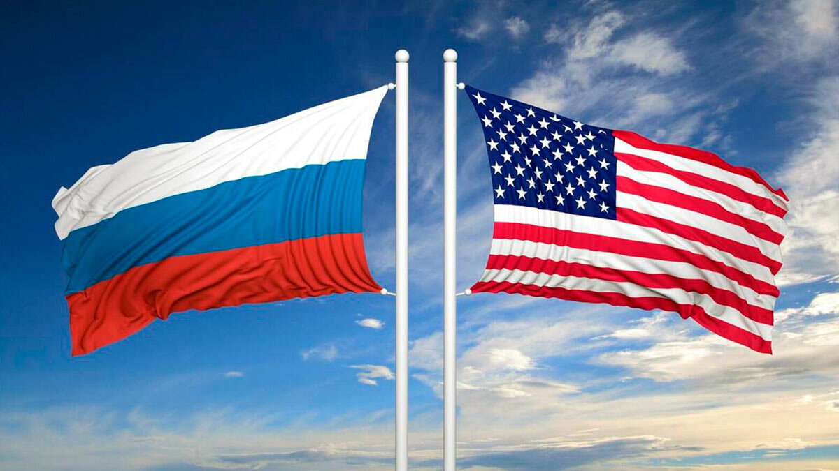 Флаги России и США