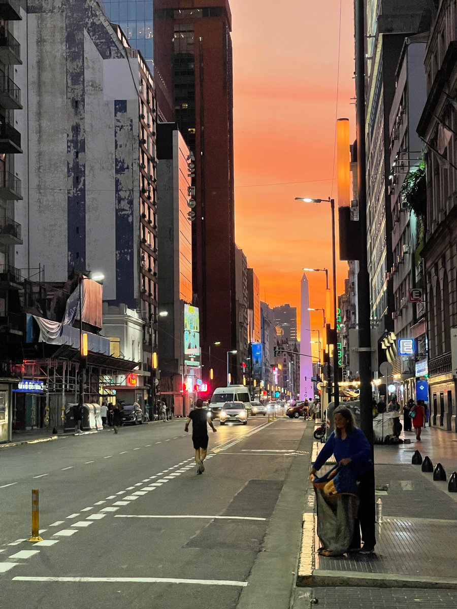 Центр вечернего города