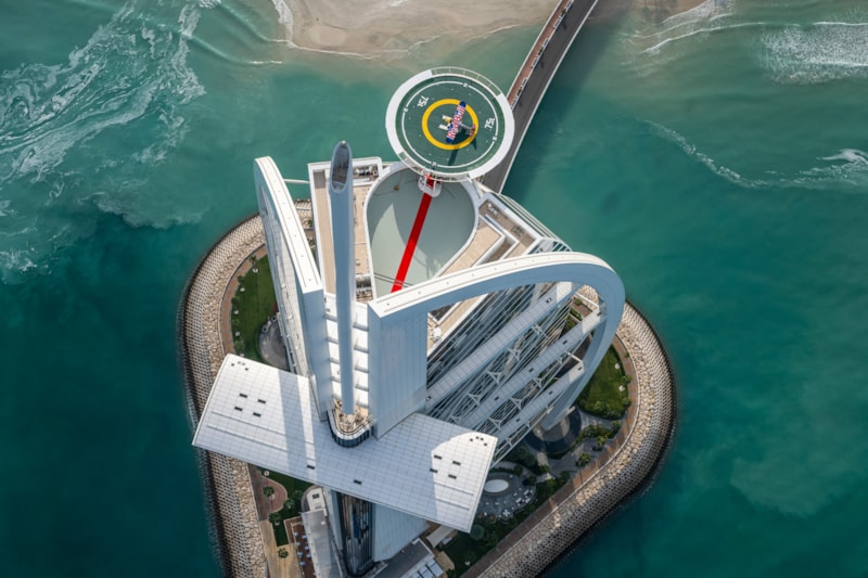 28 Этажный небоскрёб Burj al arab