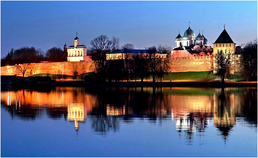 Пойдем новгород. Новгородский Кремль Великий. Новгородский Кремль (Новгородский Детинец). Кремль в Великом Новгороде. Ночной Кремль Великий Новгород.