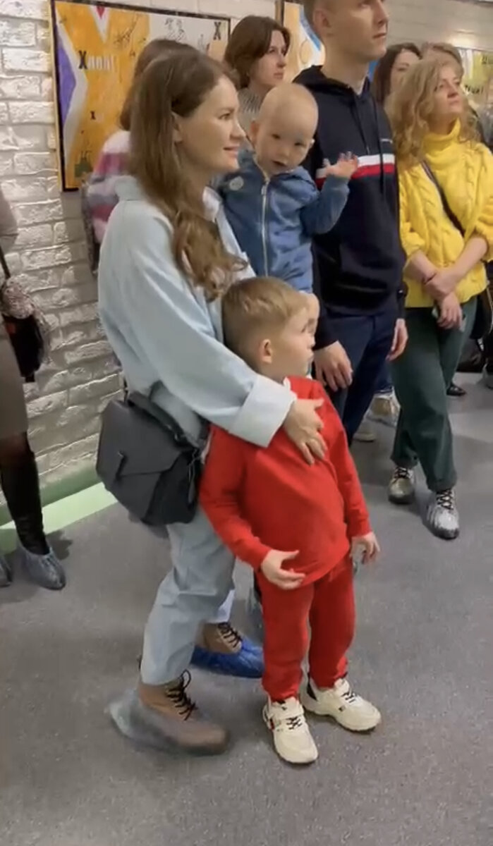 По моим глазам очевидно, что я влюбилась (в школу)