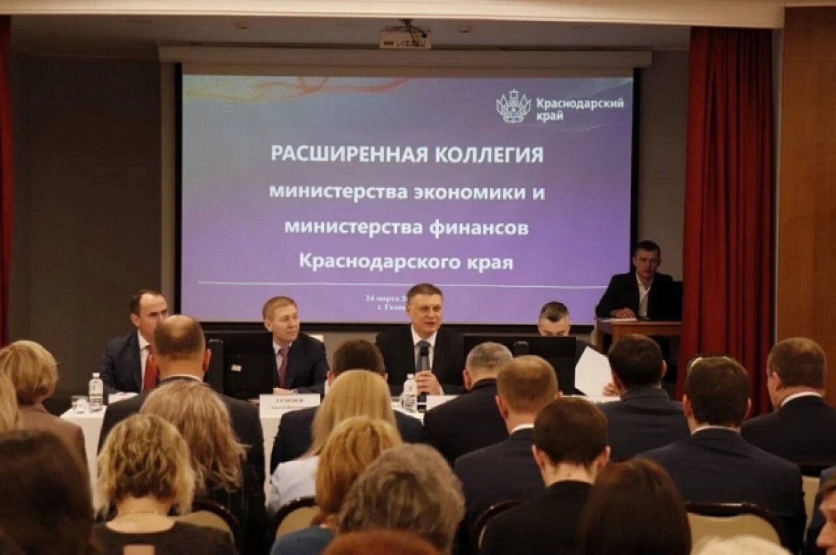    В 2022 году в рамках госпрограмм Геленджик привлек 6,4 млрд рублей