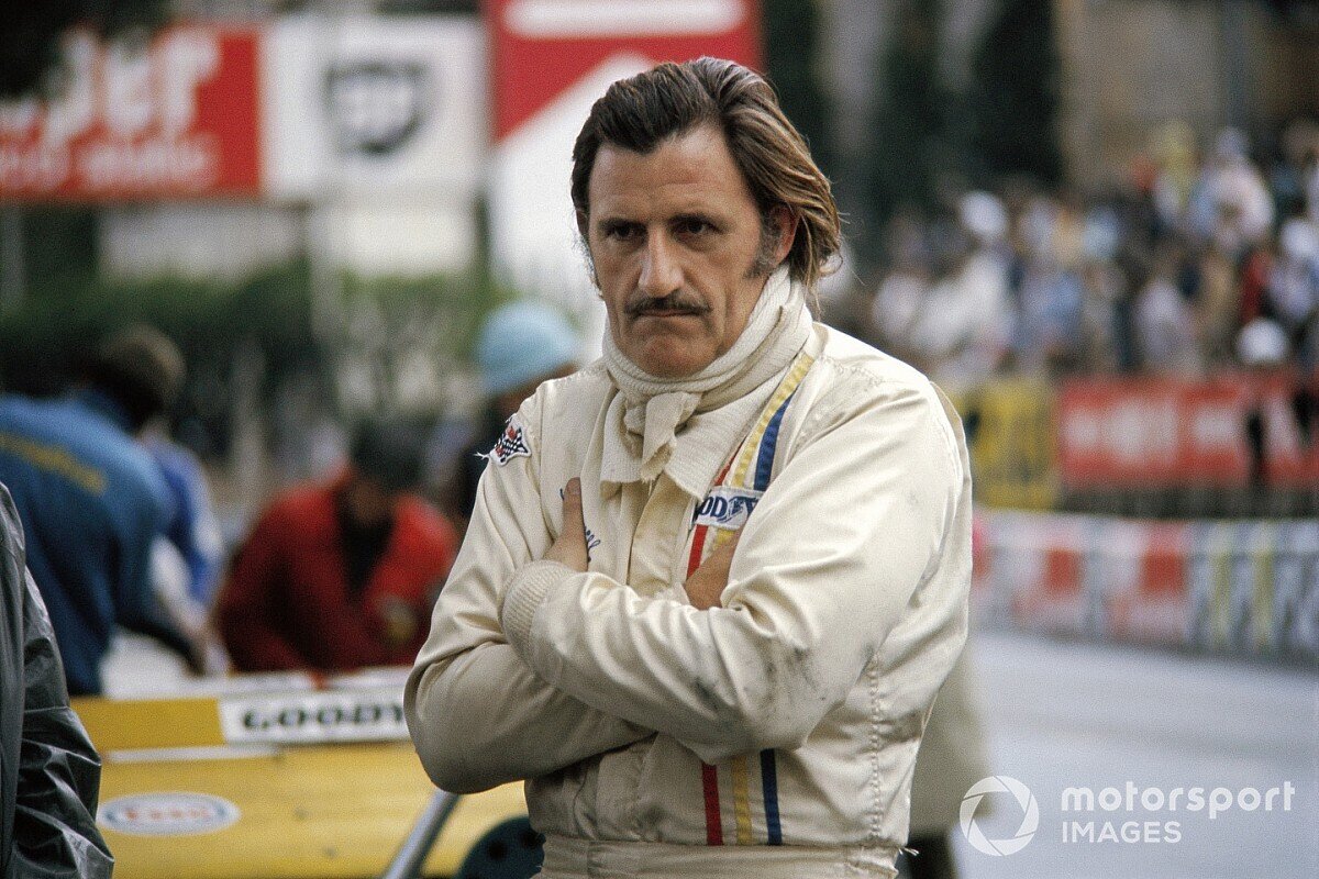 Graham hill. Грэм Хилл. Грэм Хилл гонщик. Грэм Хилл Йохен Риндт. Деймон Хилл британский автогонщик.