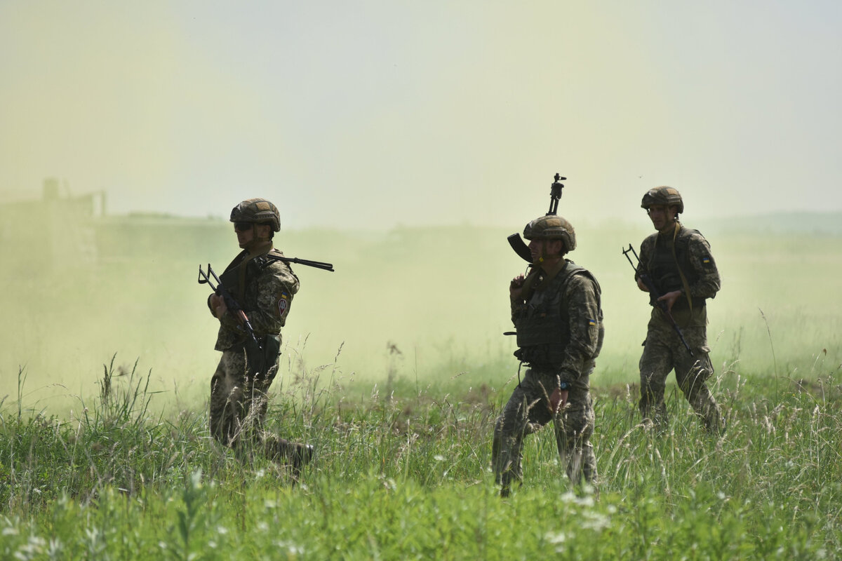 Военные учения солдат ВСУ во Львовской области, Архивное фото / РИА Новости