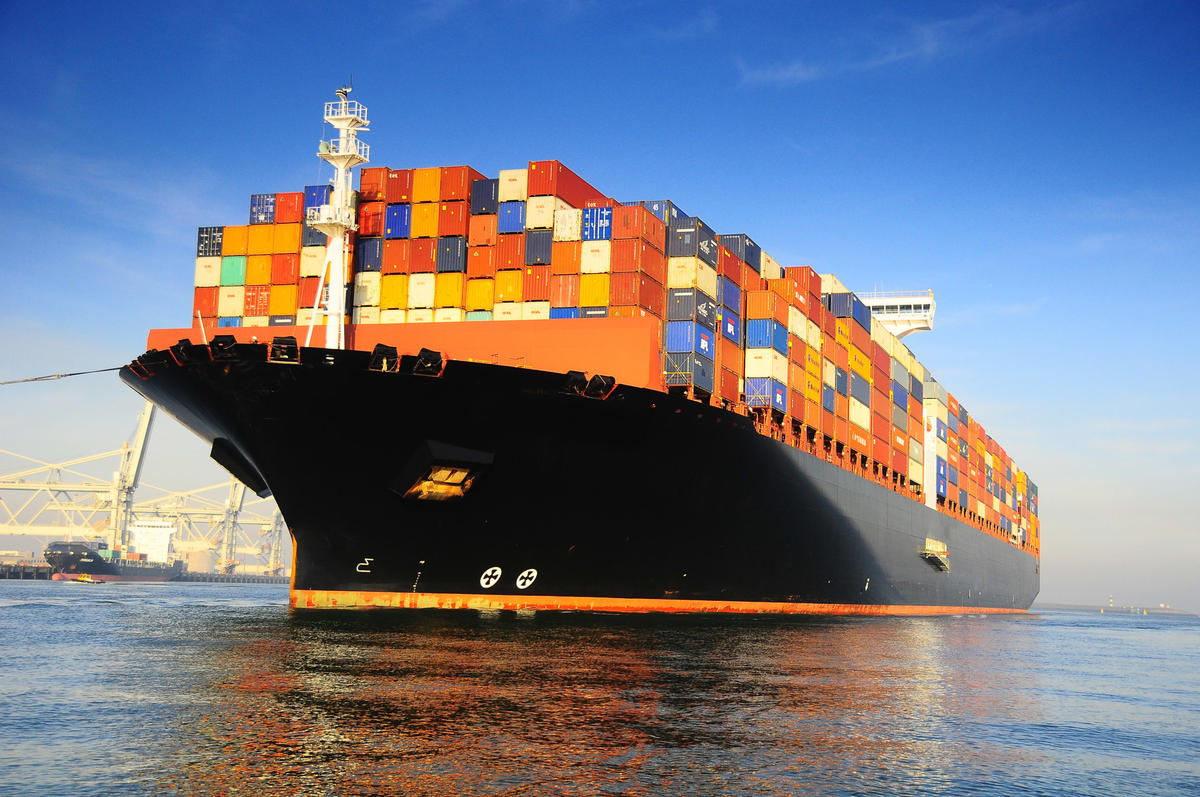 Экспорт судов. Трансатлантический контейнеровоз. Контейнеровозы морские. Корабль контейнеровоз. Морской транспорт.