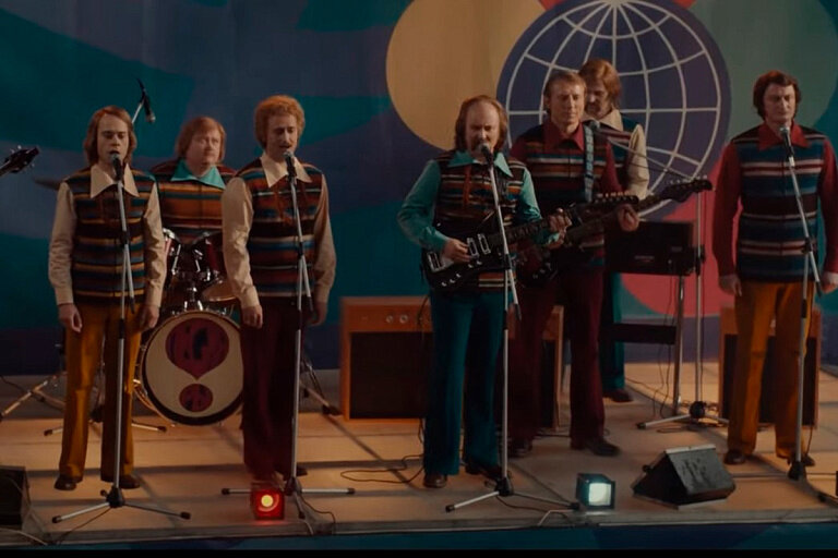    Кадр из сериала "За полчаса до весны" (2023). Скриншот: START / Youtube