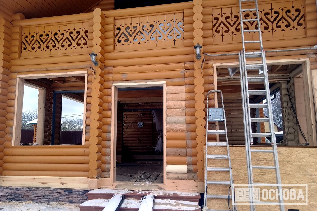 Подъем дома и замена венцов из оцилиндрованного бревна в пос. Ключевой
