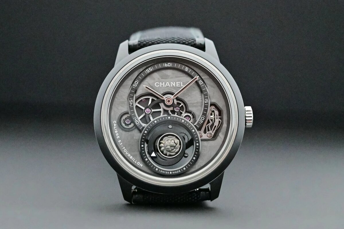 Фото: monochrome-watches.com