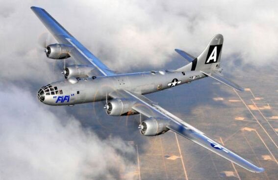 Американский стратегический бомбардировщик Boeing B-29 Superfortress