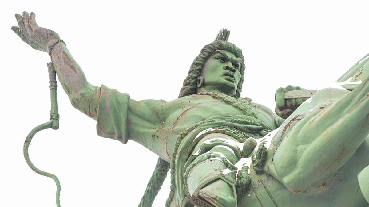     Один из главных символов Башкирии уберут со своего места примерно на год. Но не в ближайшее время.