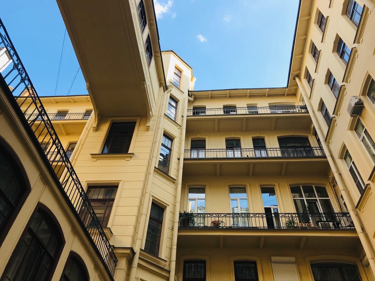 Воздушные галереи – характерная отличительная особенность дома 