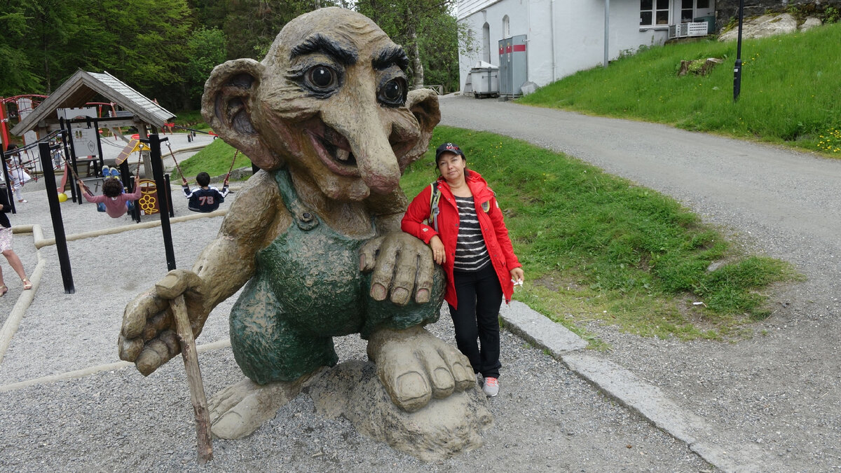 Замените разговорное слово бормотать стилистически нейтральным. Стихи про внучат любимых. Разговорные слова. Суматошный это. Суматошный это.