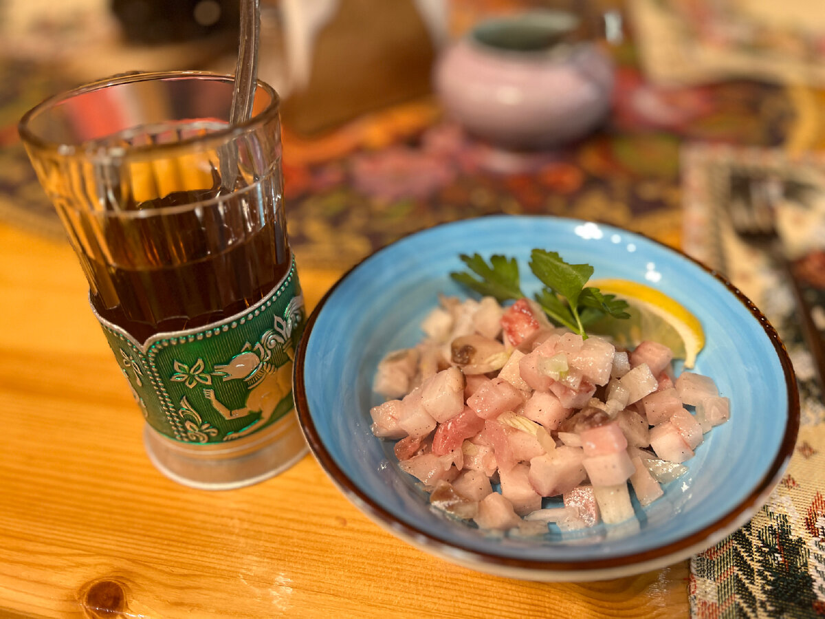 Салат «Индигирка» и чай