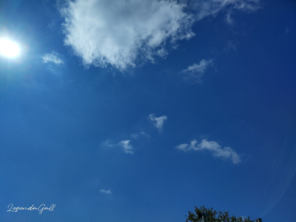 Небо. Солнце. Май.