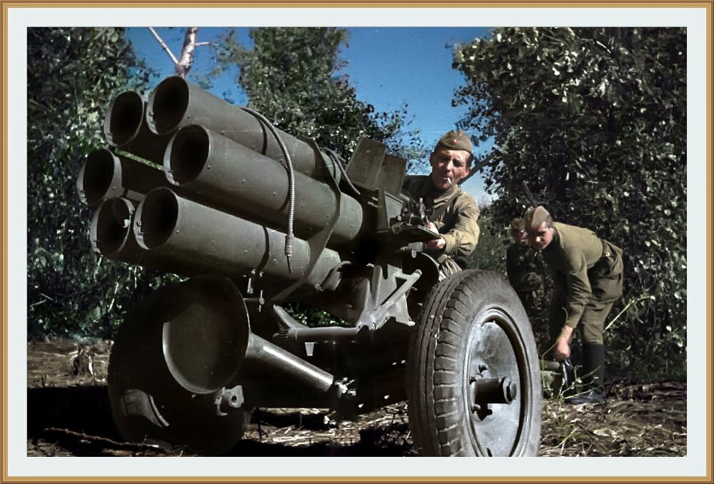         , 1942 / Soldiers prepare a captured six-barrel mortar for combat, 1942  /      Klimbim