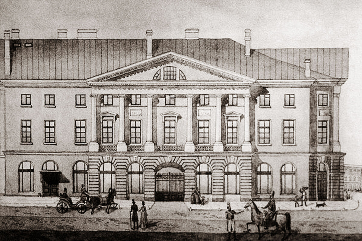 Дом с четырьмя портиками