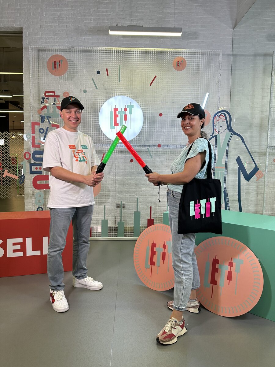 Рустама Буркеева с Лейлой Мчарек