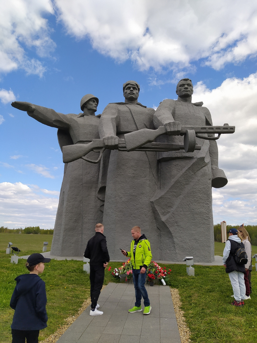 Никто не забыт и ничто не забыто? Состояние памятников и мемориалов  недалеко от моего дома | Игрушка Ёлочная | Дзен