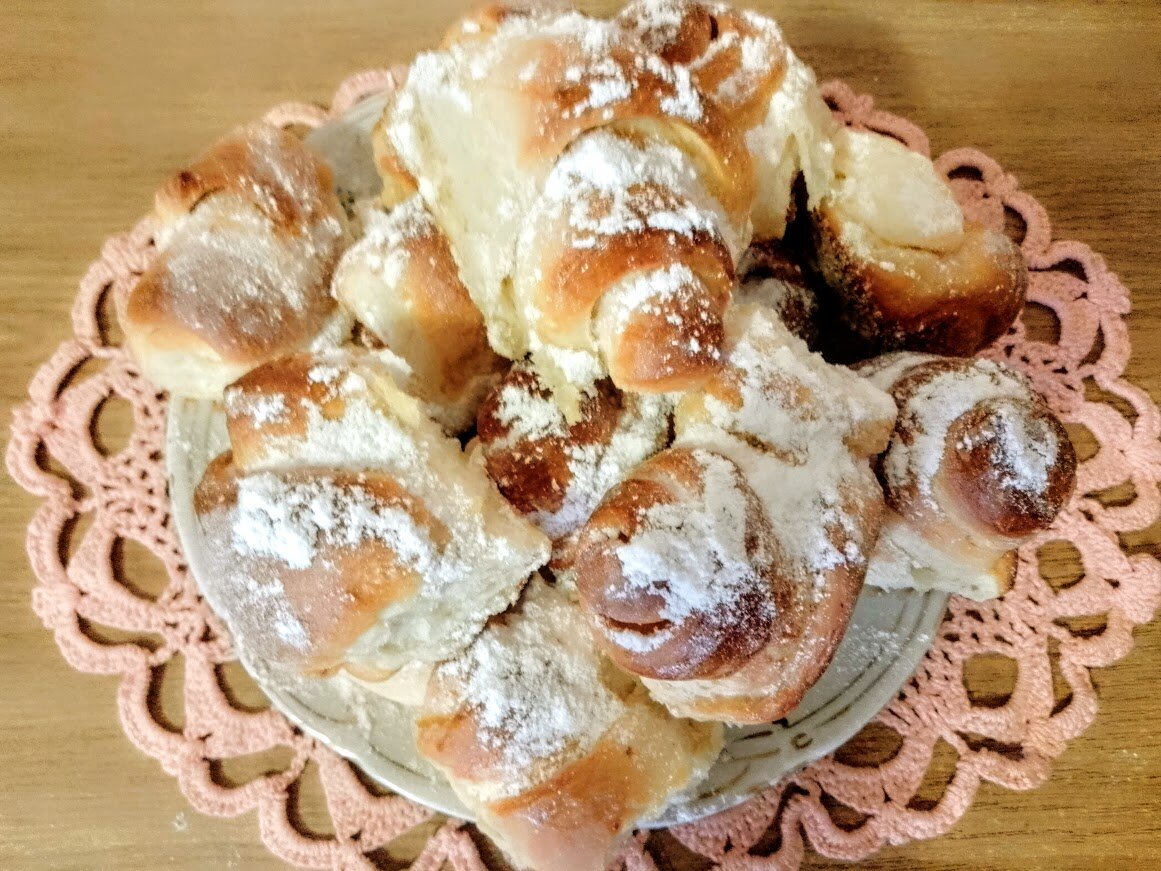 Розочки дрожжевые.Фото автора.