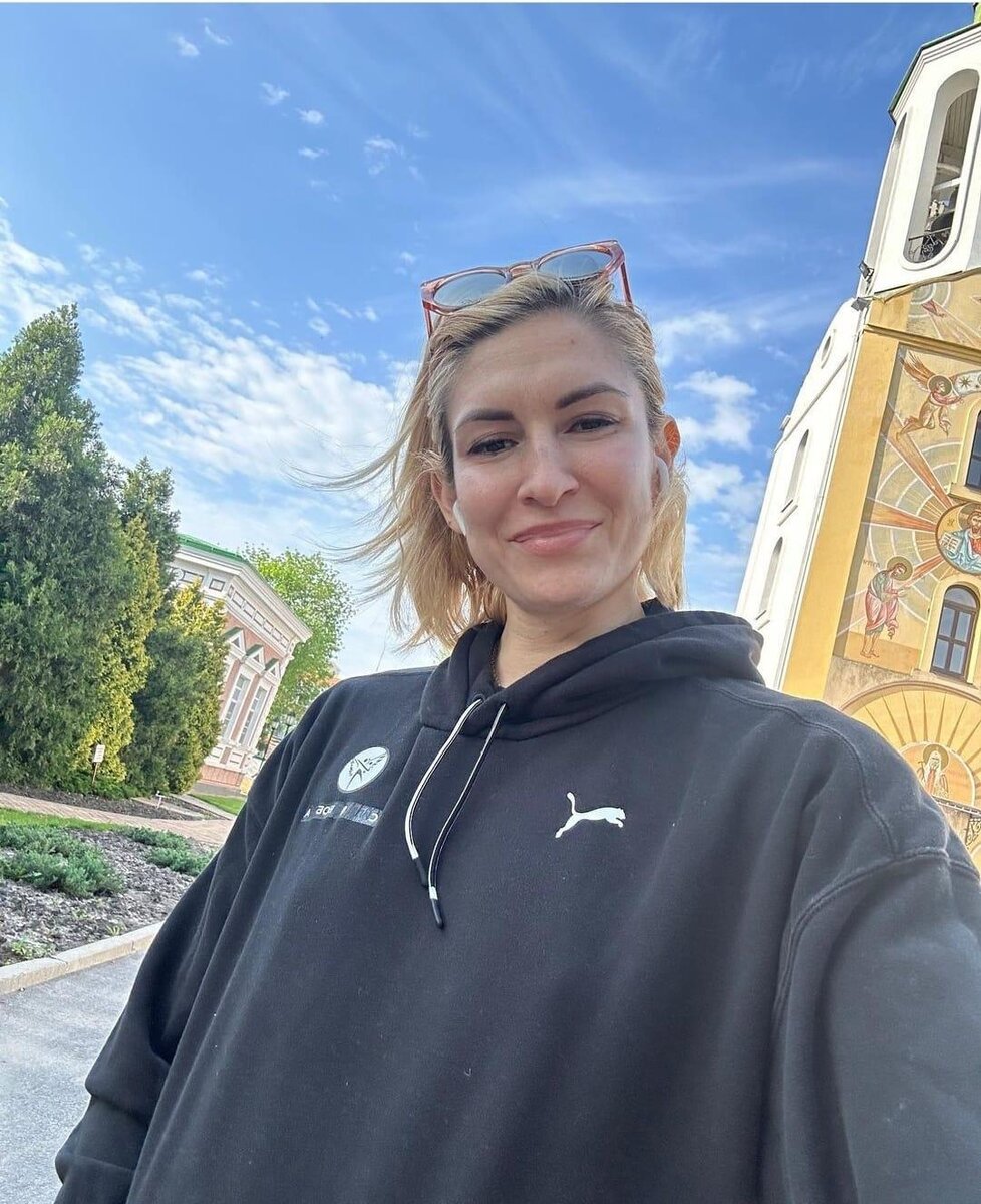 Владлена Бобровникова ножки