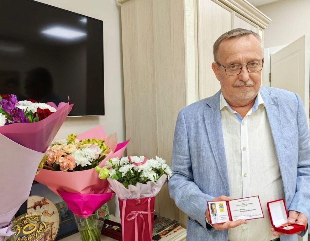    Художественного руководителя театра кукол «Пьеро» Александра Ярилова наградили медалью «За заслуги перед Оренбургом»